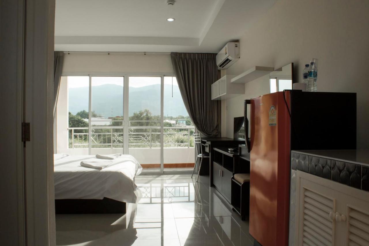 Nattidaplace Hotel Chiangmai Чиангмай Экстерьер фото