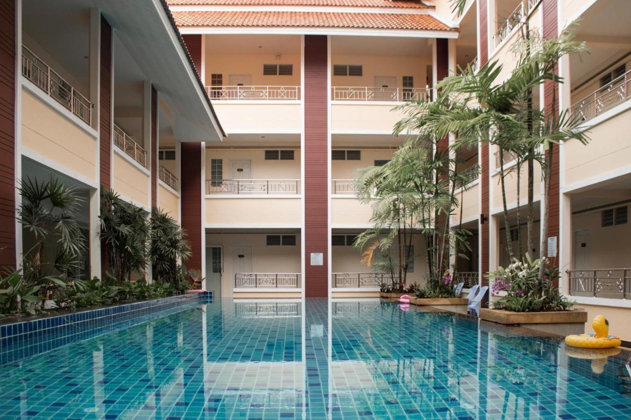 Nattidaplace Hotel Chiangmai Чиангмай Экстерьер фото